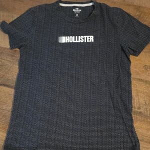 Hollister Men's Dark Gray Patterned Tee